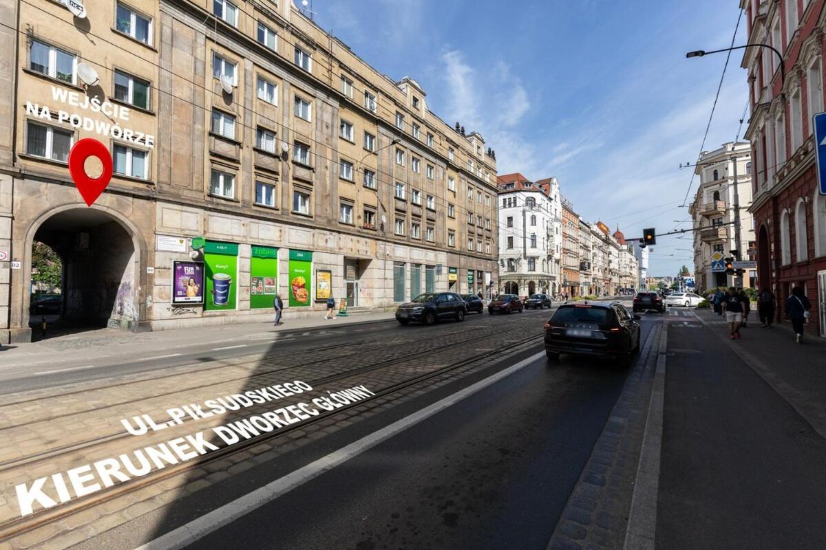 Pilsudskiego 84A - 300 Metrow Od Dworca Pkp - Wroclaw — Photos 1
